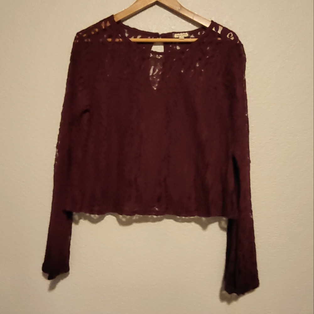Eyeshadow Clothing NWT Lace shorty top in Burgundy.  Size Large.